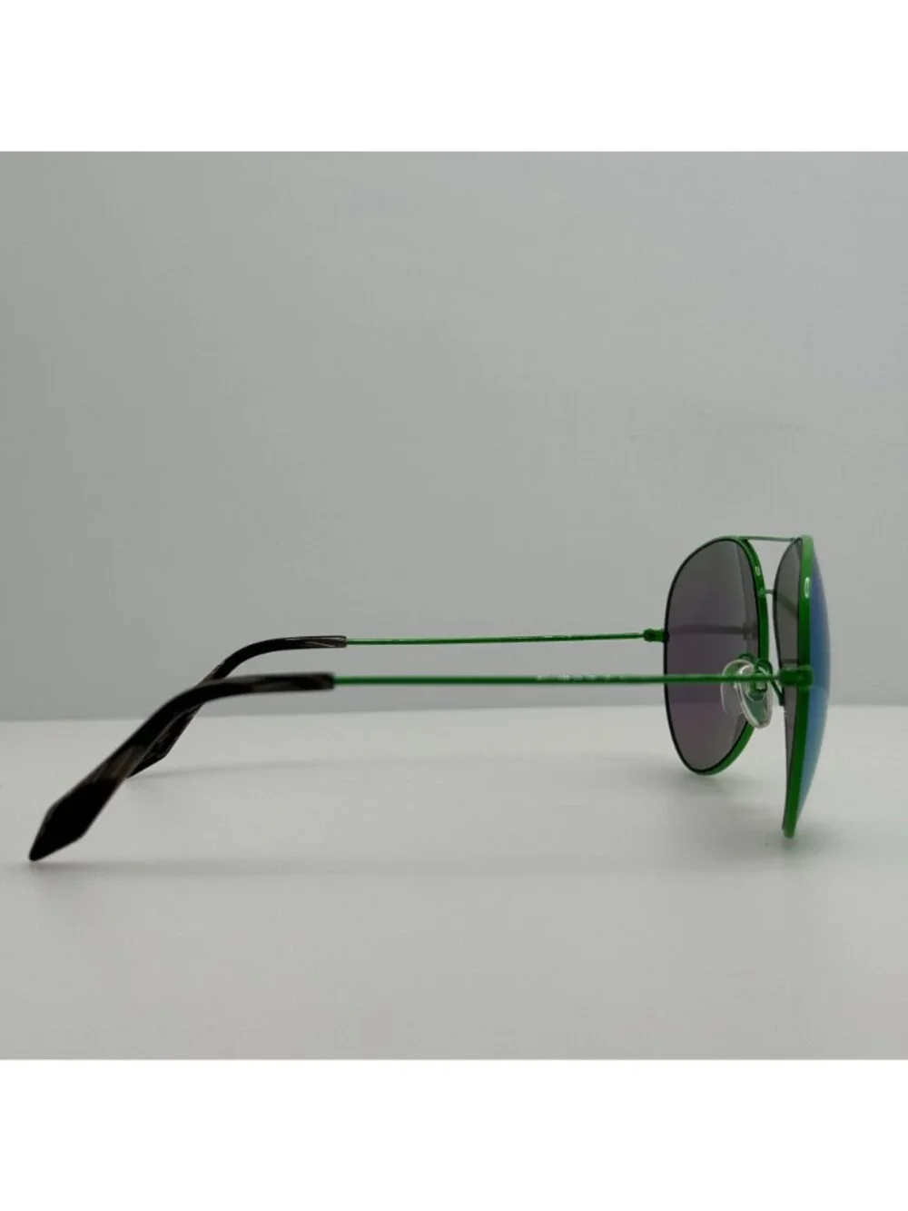 Victoria Beckham Sunglasses VBS1C7 Italy 64-14-140